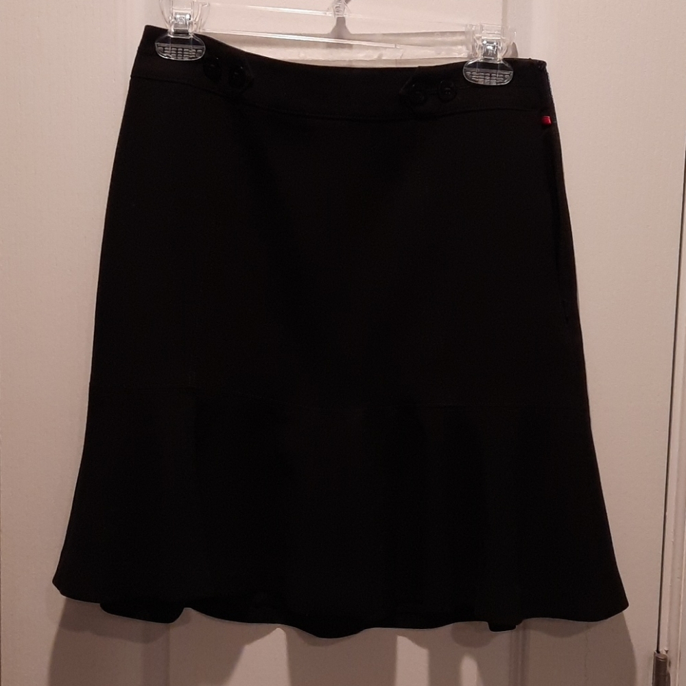 Cute black skirt
